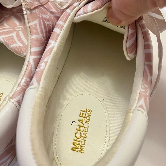 Michael Kors Low Profile Keaton Sneakers. Powder Blush Color. MK Monogram 9.5 - Picture 5 of 8
